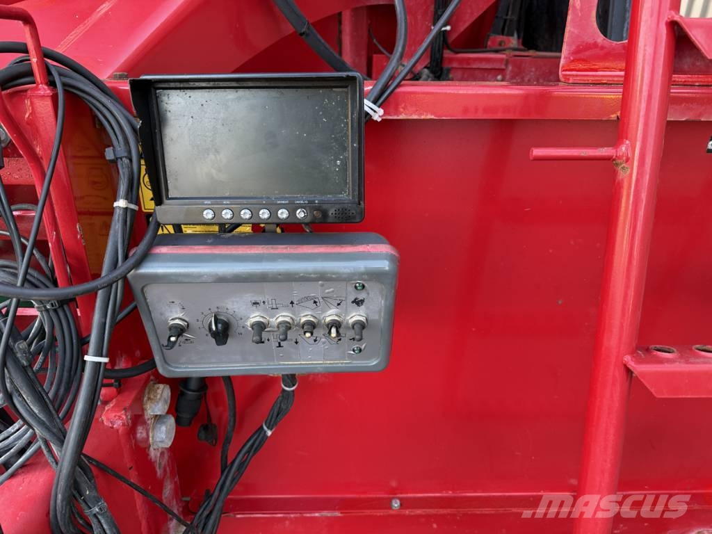 Trioliet TRIOMIX 1-1200 混合餵料機