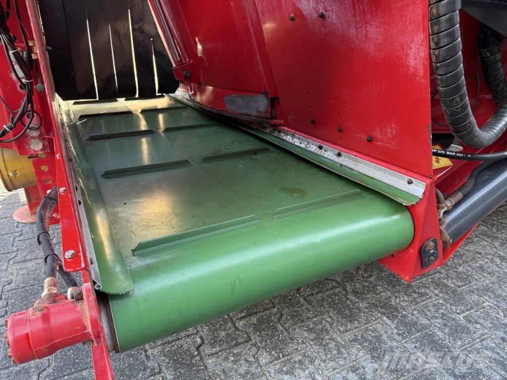 Trioliet TRIOMIX 1-1200 混合餵料機