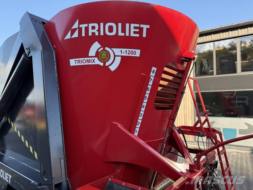 Trioliet TRIOMIX 1-1200 混合餵料機