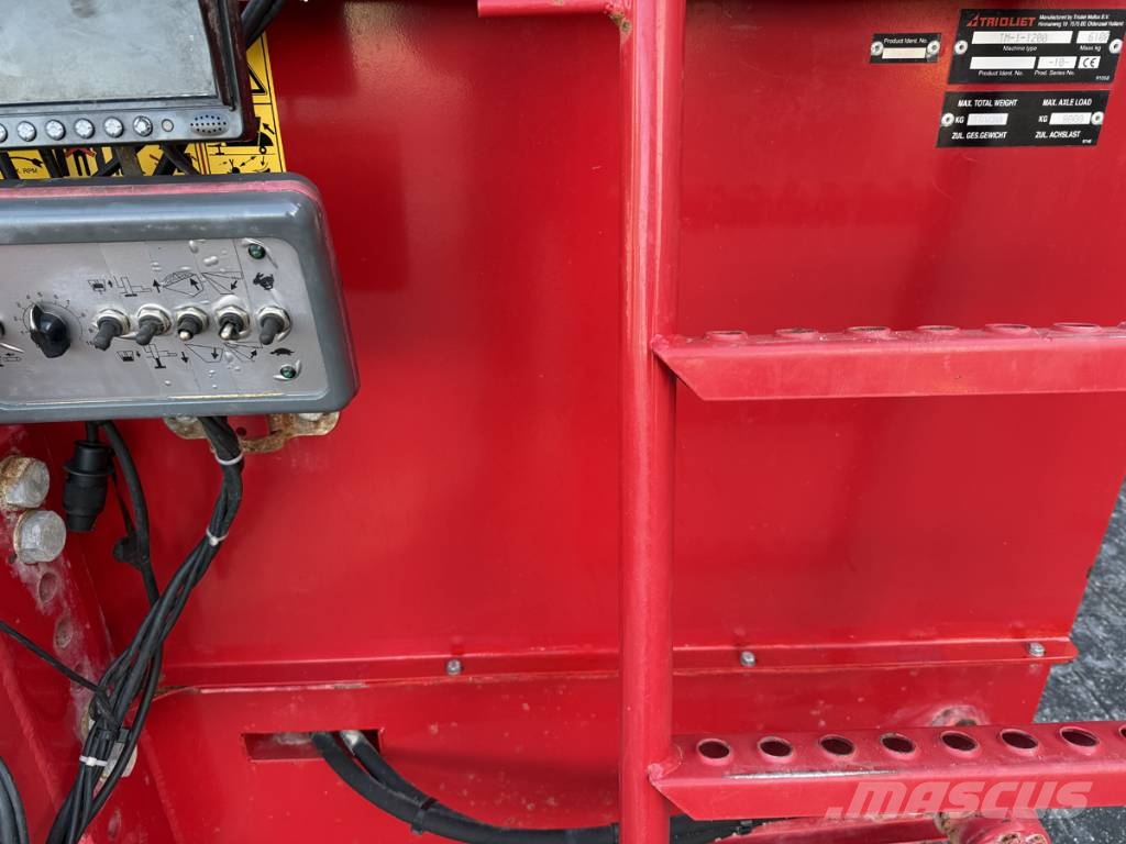 Trioliet TRIOMIX 1-1200 混合餵料機