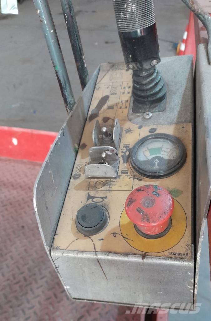 SkyJack SJIII4620 Škaraste platforme