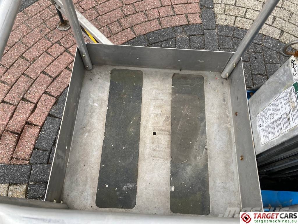Genie AWP-40S Vertical Mast Work Lift 1429cm Vertikaalsed mast tõstukid