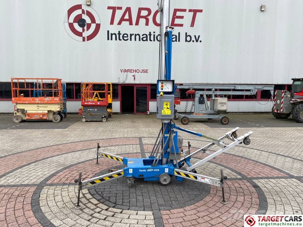 Genie AWP-40S Vertical Mast Work Lift 1429cm Vertikaalsed mast tõstukid