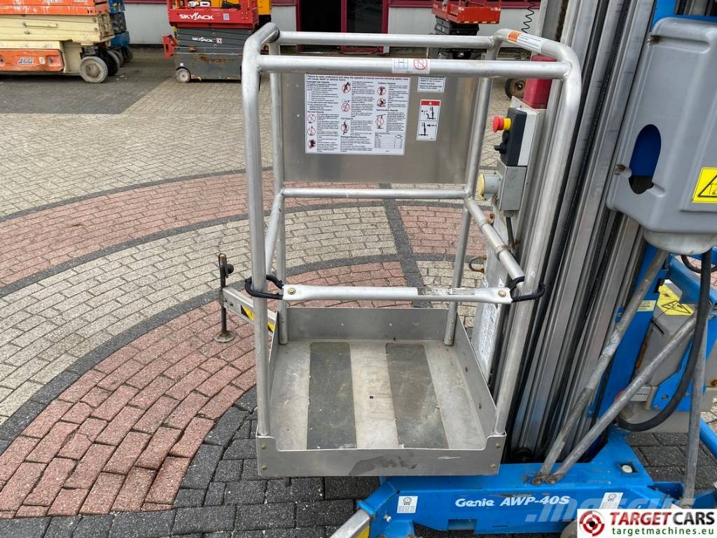 Genie AWP-40S Vertical Mast Work Lift 1429cm Vertikaalsed mast tõstukid