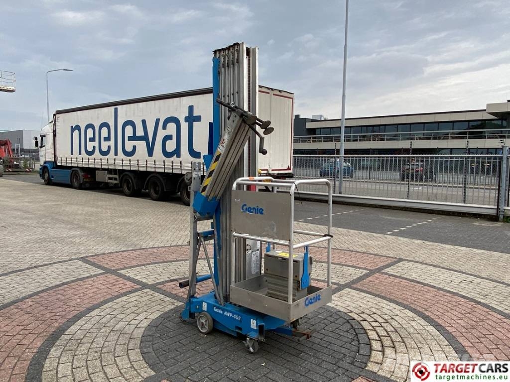 Genie AWP-40S Vertical Mast Work Lift 1429cm Vertikaalsed mast tõstukid