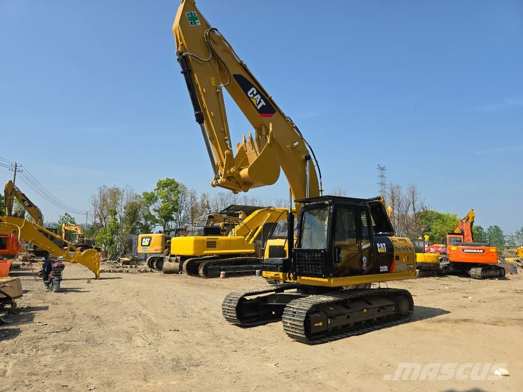 CAT 320 D 2 Midi ekskavatörler 7 - 12 t