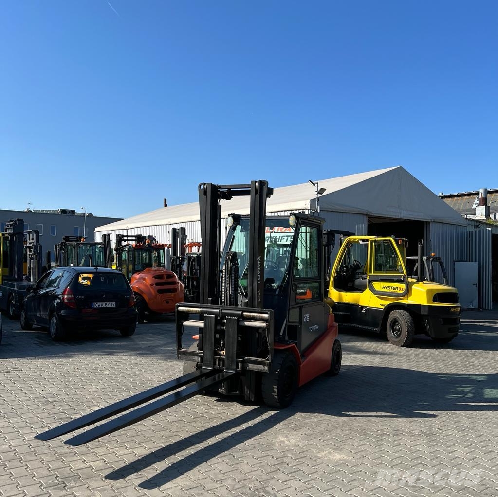Toyota [DISCOUNT-SALE] 8FBMT45  Long Forks *DISCOUNT!!* Electric forklifts