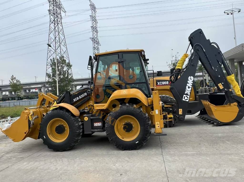 XCMG XC8-S3570 Baggerlader