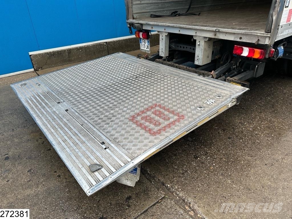 Mercedes-Benz Atego 1318 EURO 6, Palfinger Tovornjaki zabojniki
