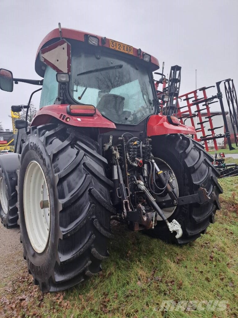 Case IH Maxxum 115 X Traktori