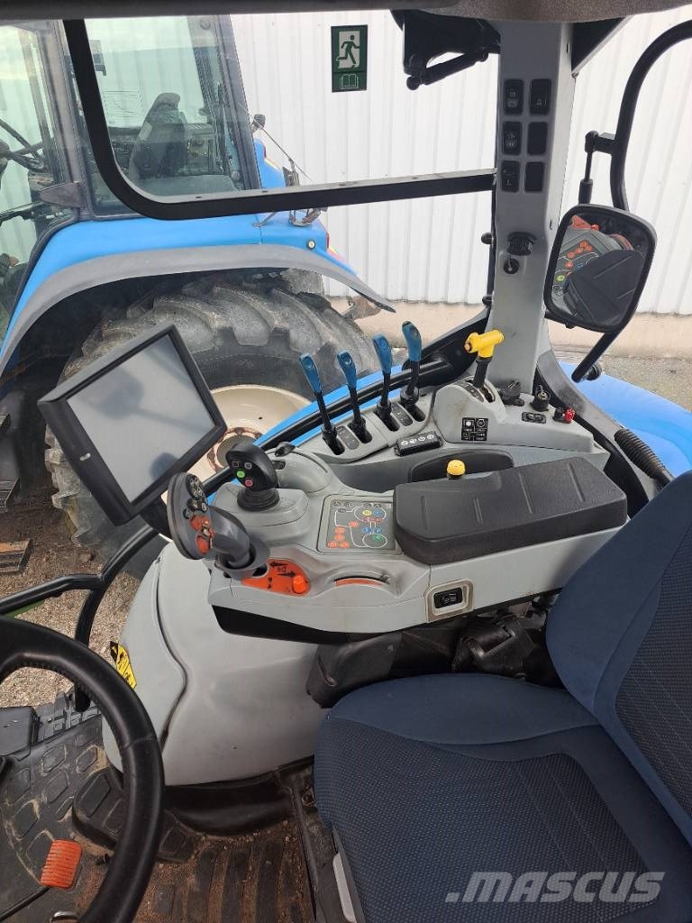 New Holland T6.145 DCT 50 Traktoren
