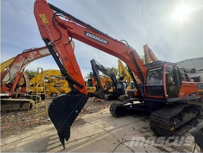 Doosan DX300LC-9C Roomikekskavaatorid