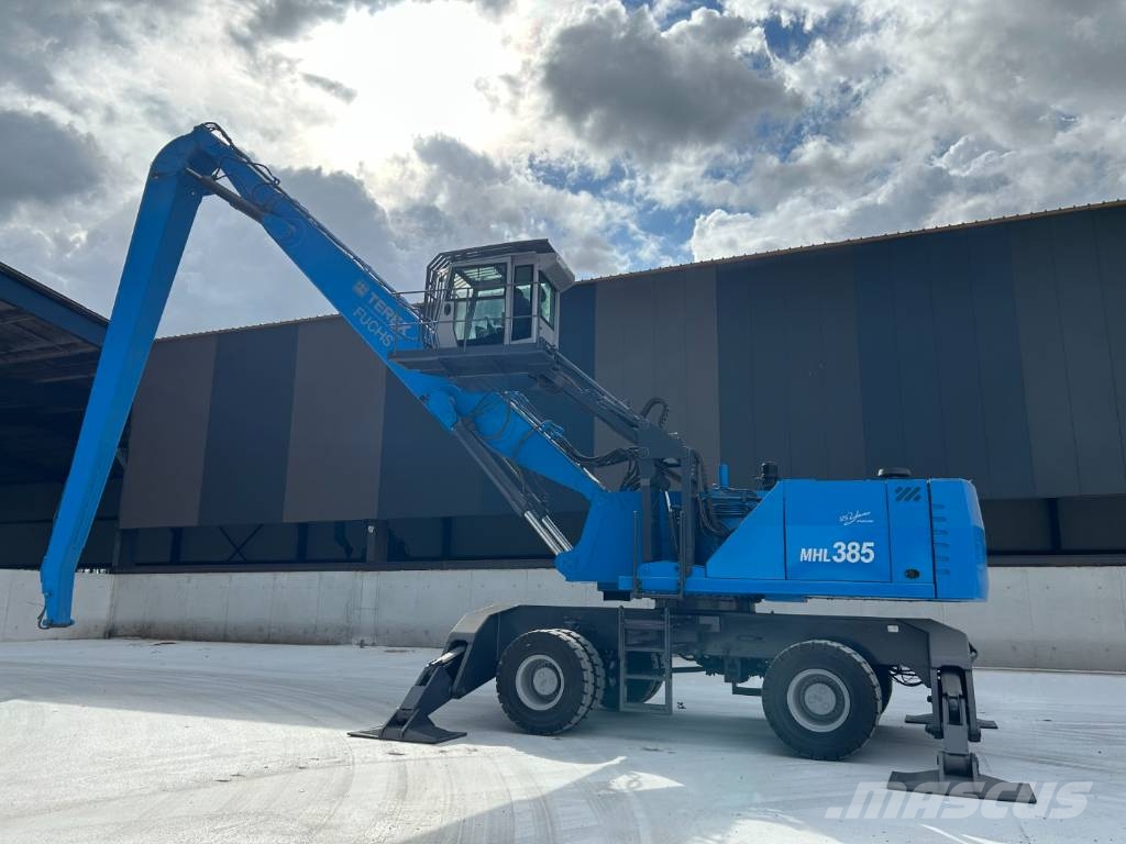 Fuchs MHL 385 مناولات المخلفات / مناولات صناعية