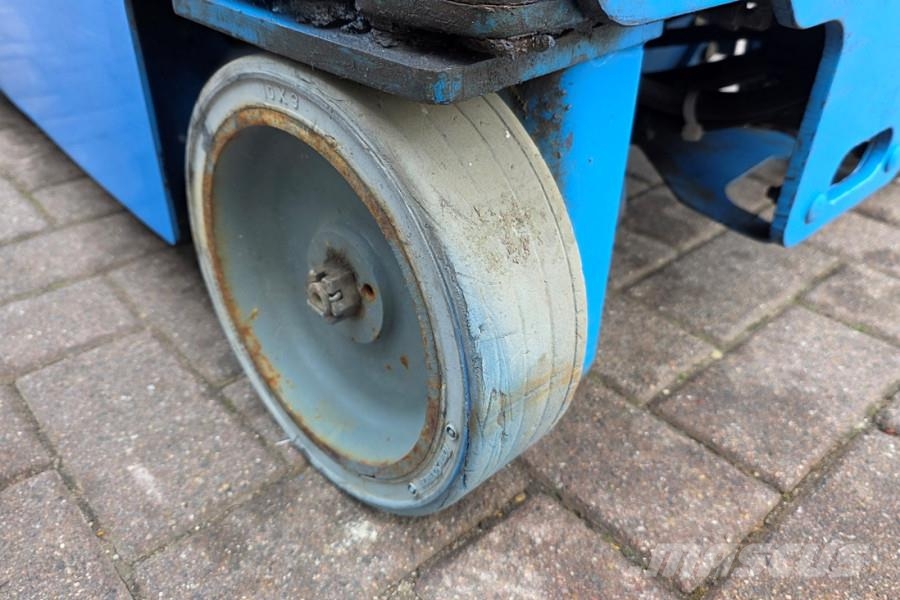 Genie GR15 Electric, 6.5m Working Height, 227kg Capacity Alkūniniai keltuvai