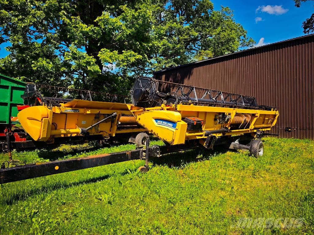New Holland CX 8090 聯合收穫機