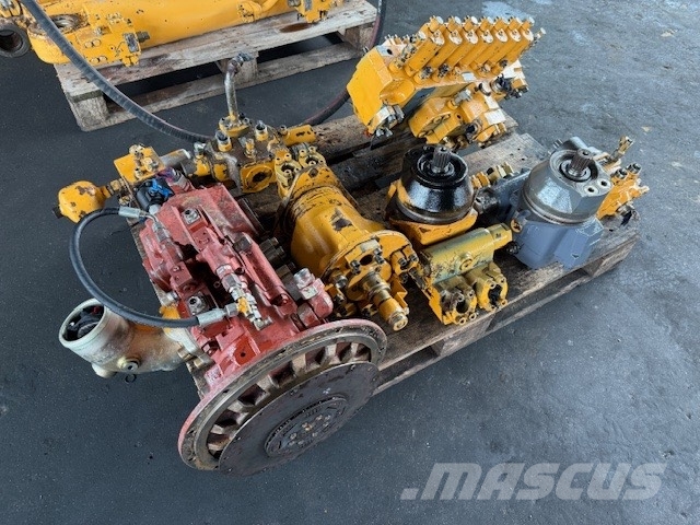 Liebherr R 900 B USED HYDRAULIC PARTS COMPLET Hydraulik