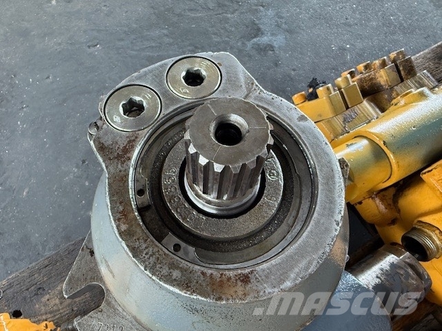 Liebherr R 900 B USED HYDRAULIC PARTS COMPLET Hydraulik