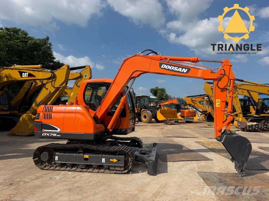 Doosan DX 75 Bagri goseničarji