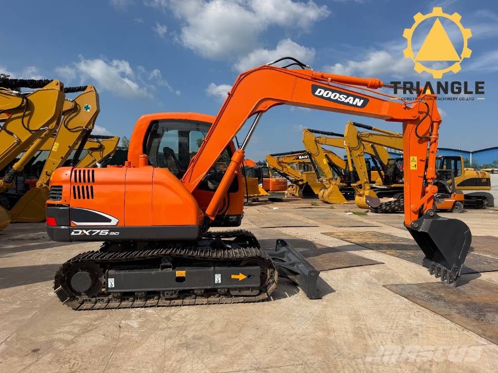 Doosan DX 75 Bagri goseničarji