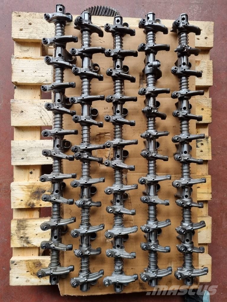 Mercedes-Benz CYLINDER HEAD Engines