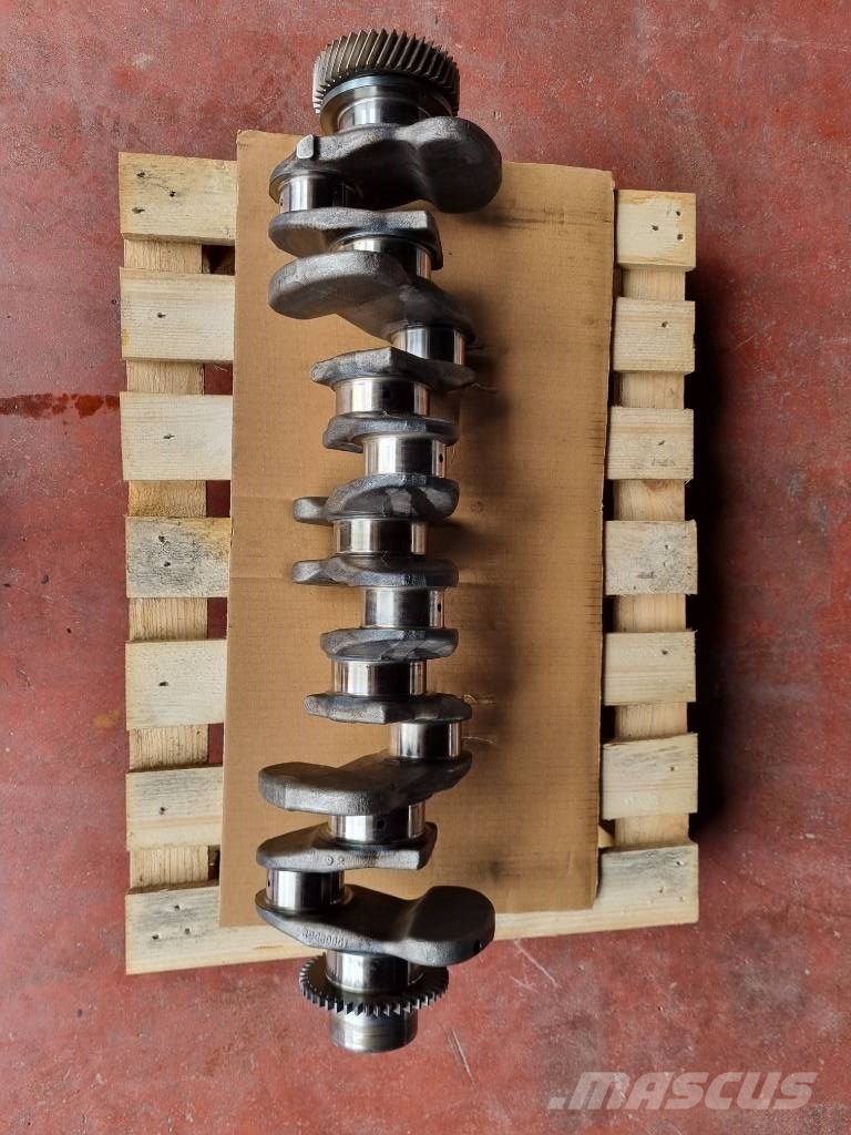 Mercedes-Benz CYLINDER HEAD Engines