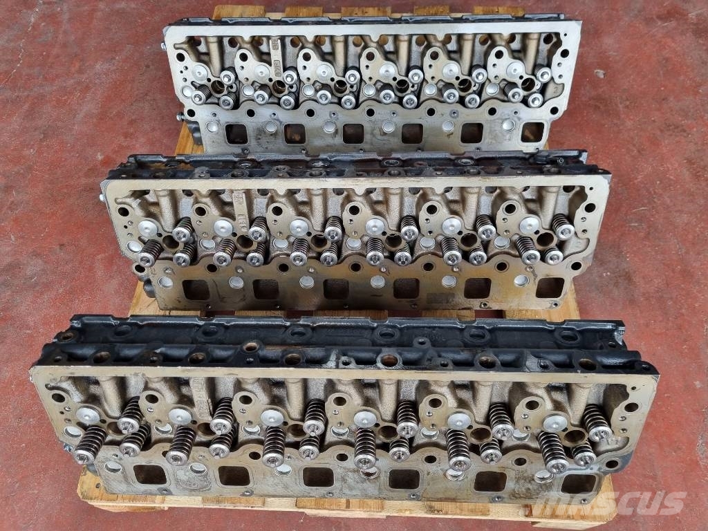 Mercedes-Benz CYLINDER HEAD Engines