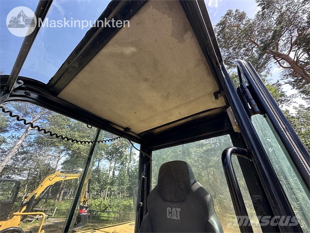 CAT 306 E2 Paletli ekskavatörler