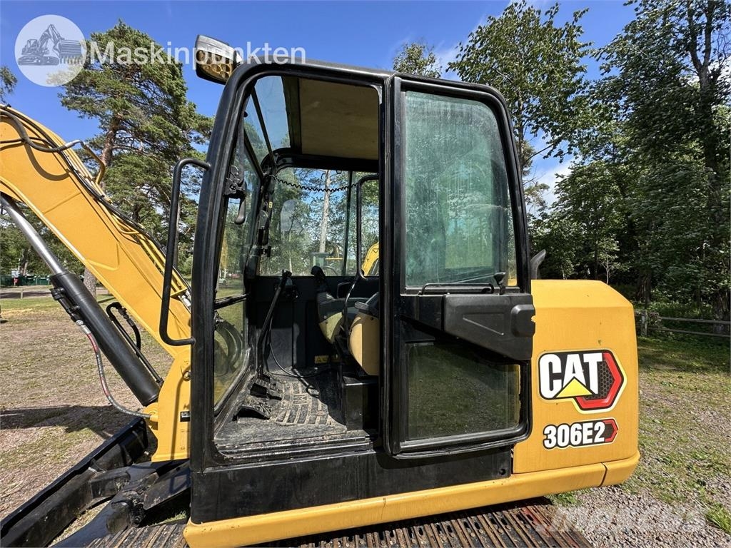 CAT 306 E2 Paletli ekskavatörler