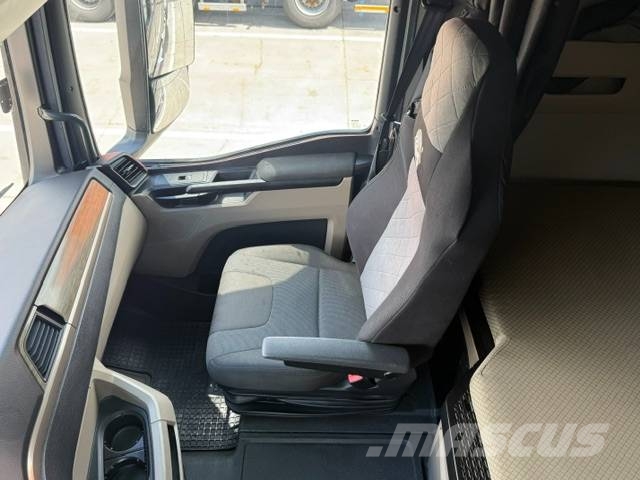 MAN TGX 18.480 XXL Automat Salon PL Euro VI Vlačilci