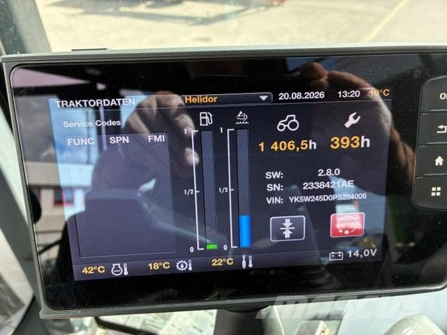 Valtra Q245 الجرارات