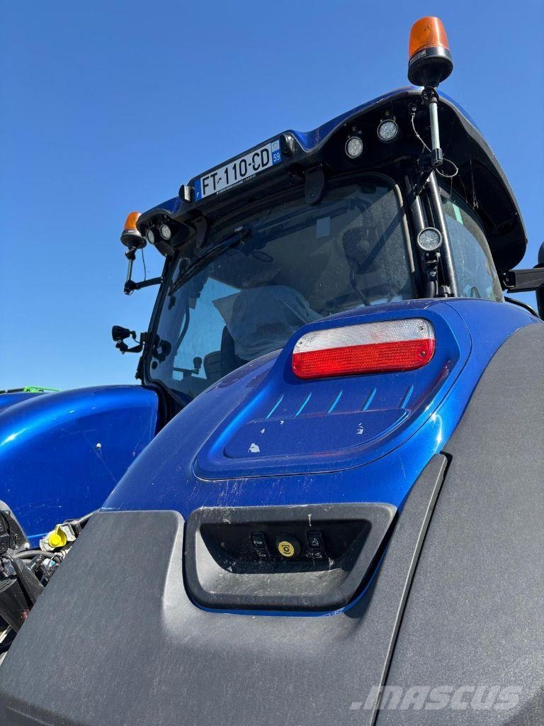 New Holland T7-315 トラクター