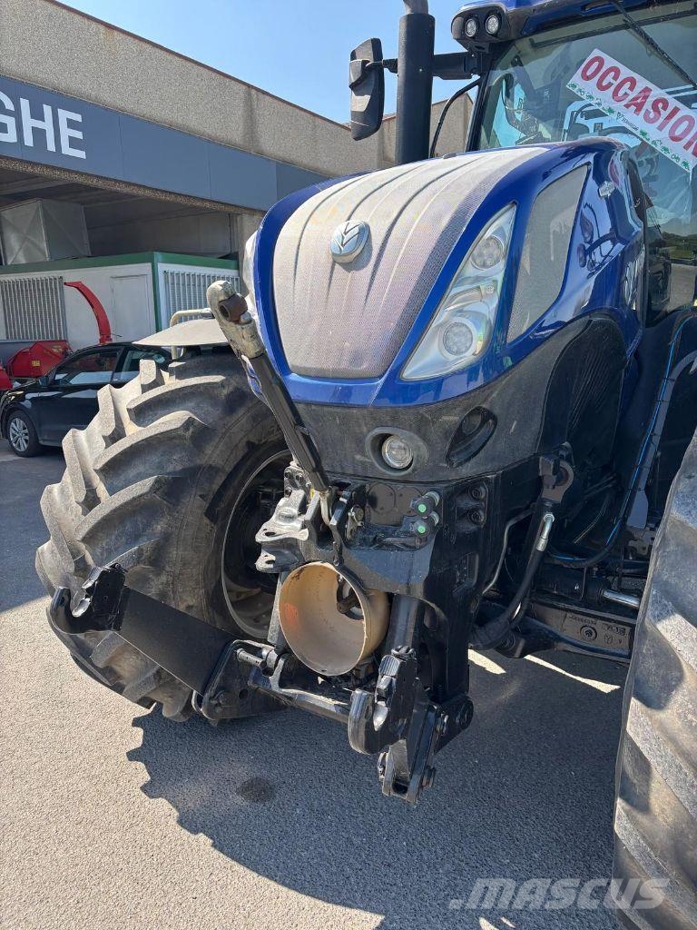 New Holland T7-315 Traktori