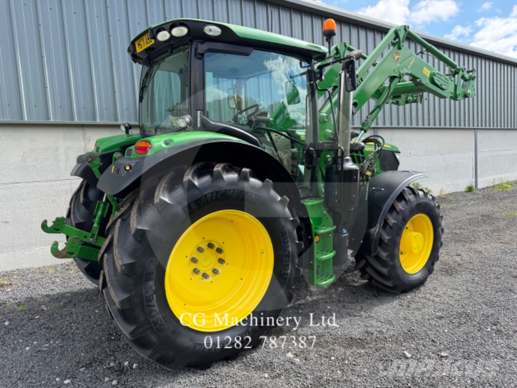 John Deere 6155 R Traktorit