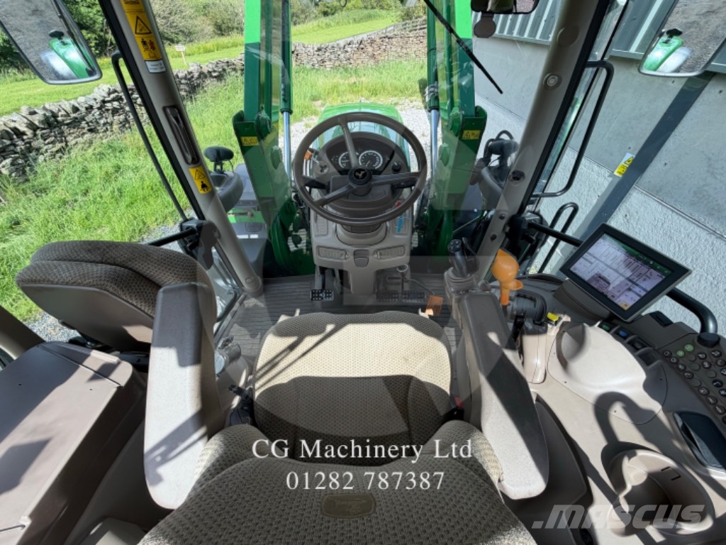 John Deere 6155 R Traktorit