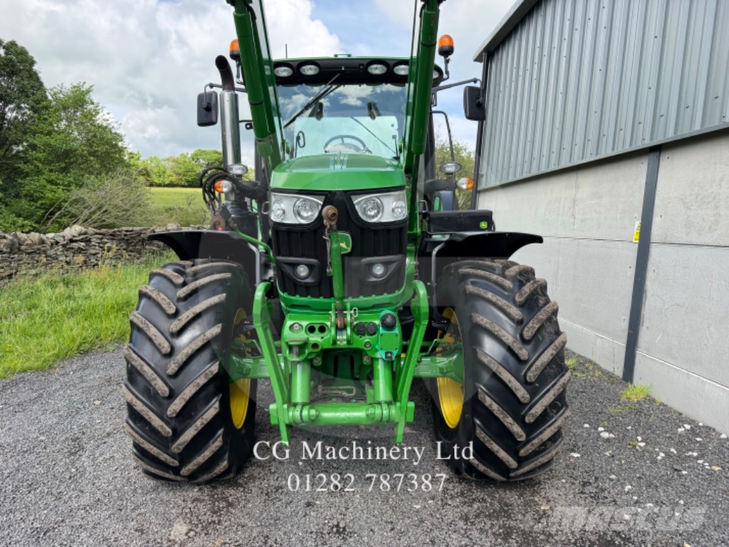John Deere 6155 R Traktorit