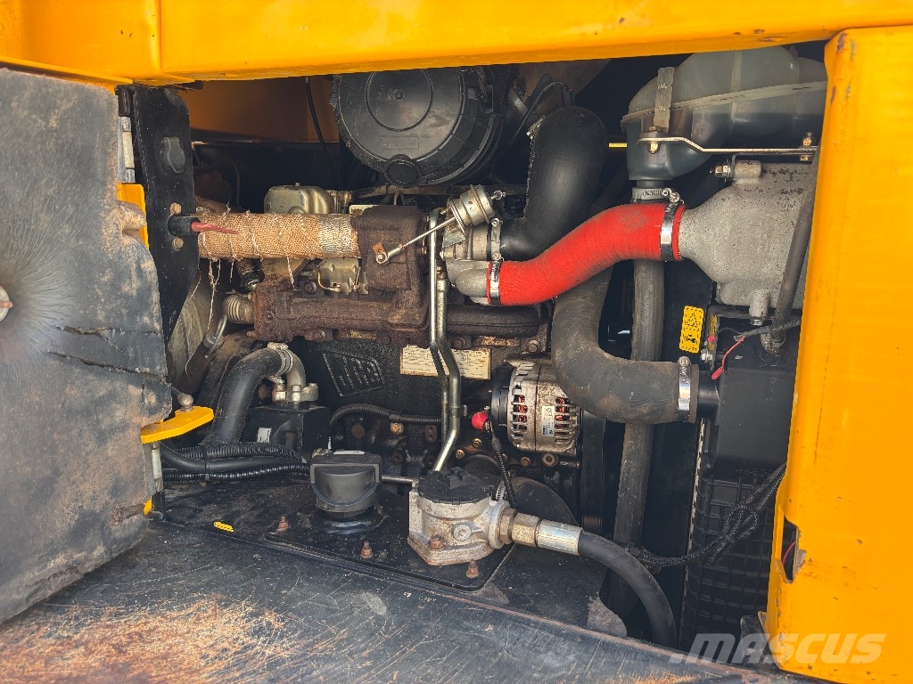 JCB 9TFT Väikekallurid