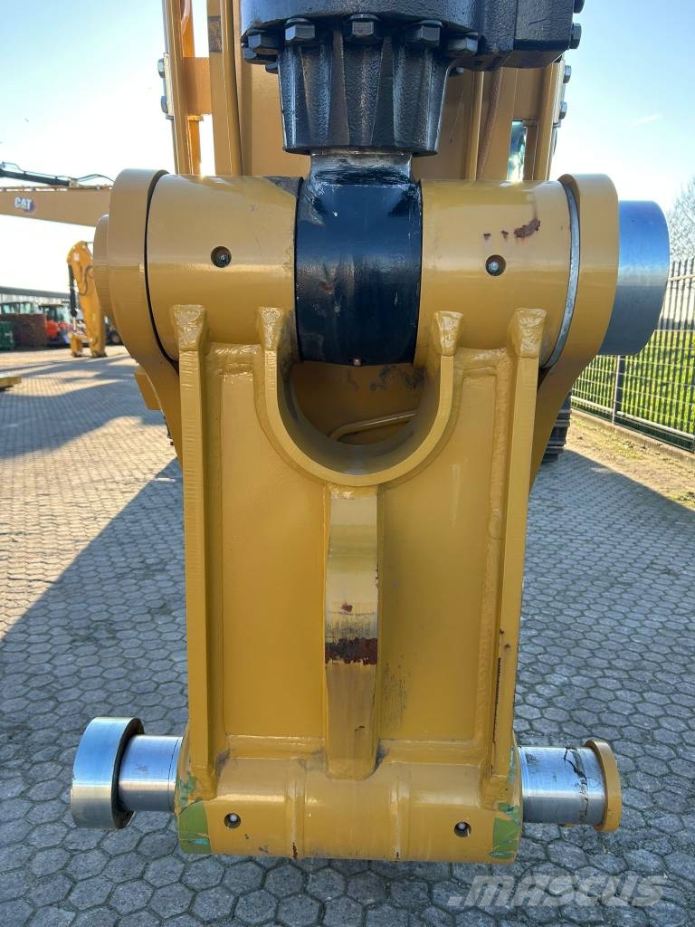CAT 374 2024 with all hydr lines factory CE and EPA Rupsgraafmachines
