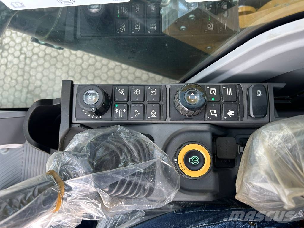 CAT 374 2024 with all hydr lines factory CE and EPA Rupsgraafmachines
