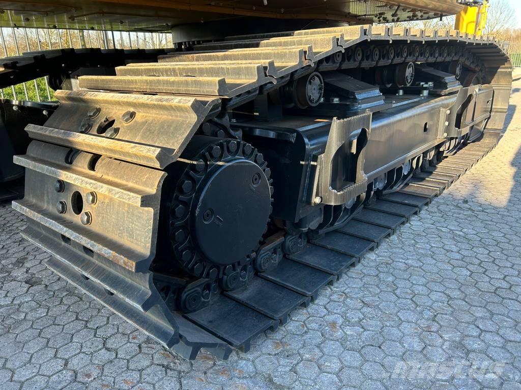 CAT 374 2024 with all hydr lines factory CE and EPA Rupsgraafmachines
