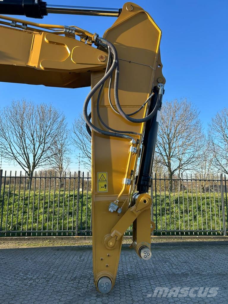 CAT 374 2024 with all hydr lines factory CE and EPA Rupsgraafmachines