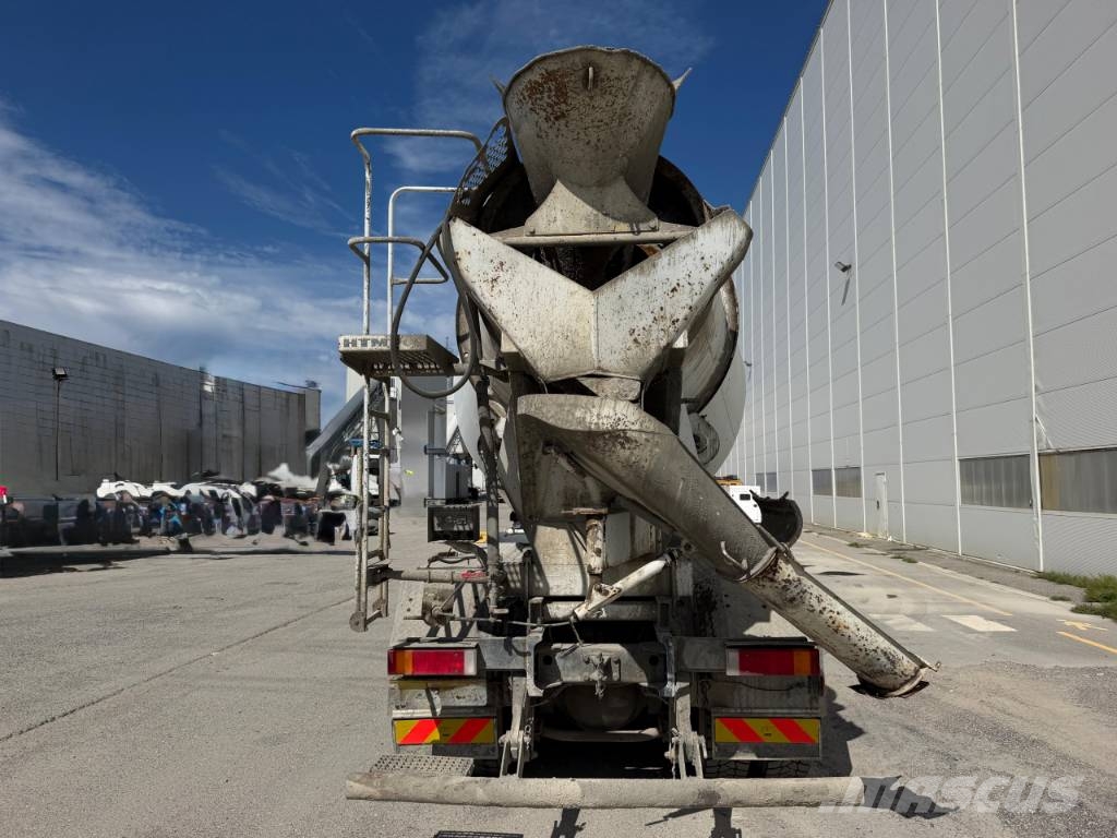 Iveco Trakker 400 Betonmixers en pompen
