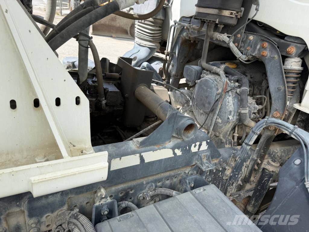 Iveco Trakker 400 Betonmixers en pompen