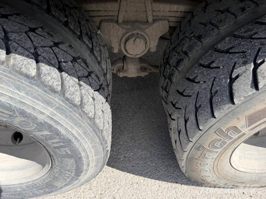 Iveco Trakker 400 Betonmixers en pompen