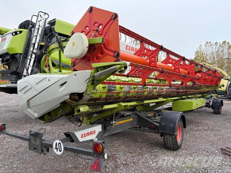 CLAAS LEXION 7700 Mähdrescher