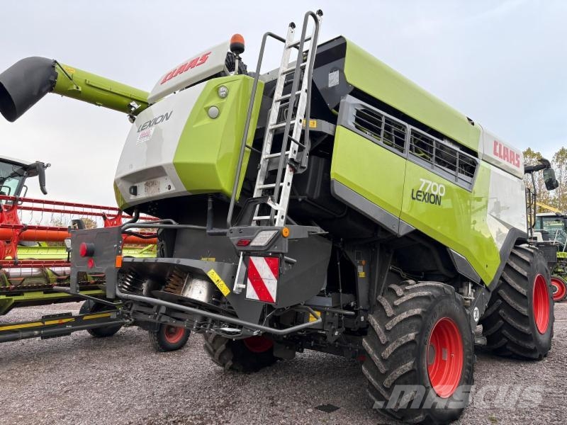 CLAAS LEXION 7700 Mähdrescher