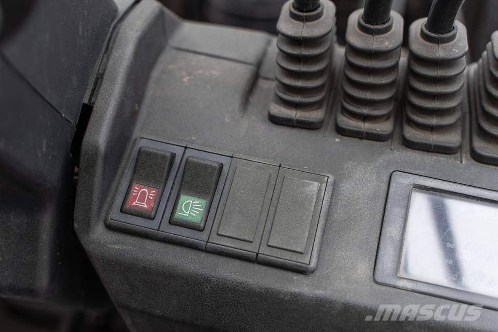 Manitou MI 30 D Dyzeliniai krautuvai