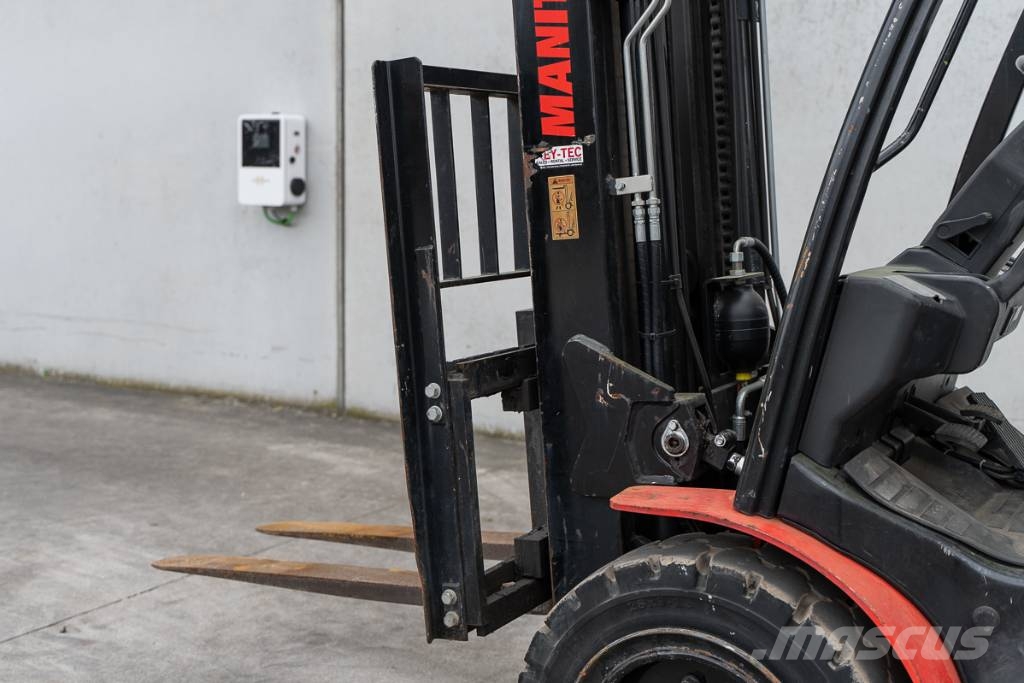 Manitou MI 30 D Dyzeliniai krautuvai