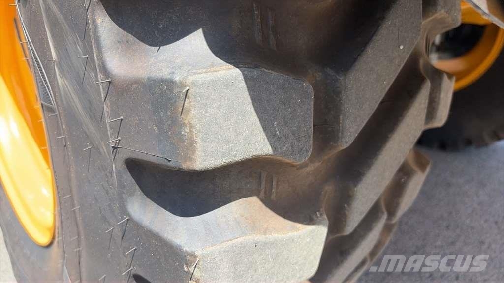 JCB 409SV JCB wheel loader 409 SV لوادر بعجل