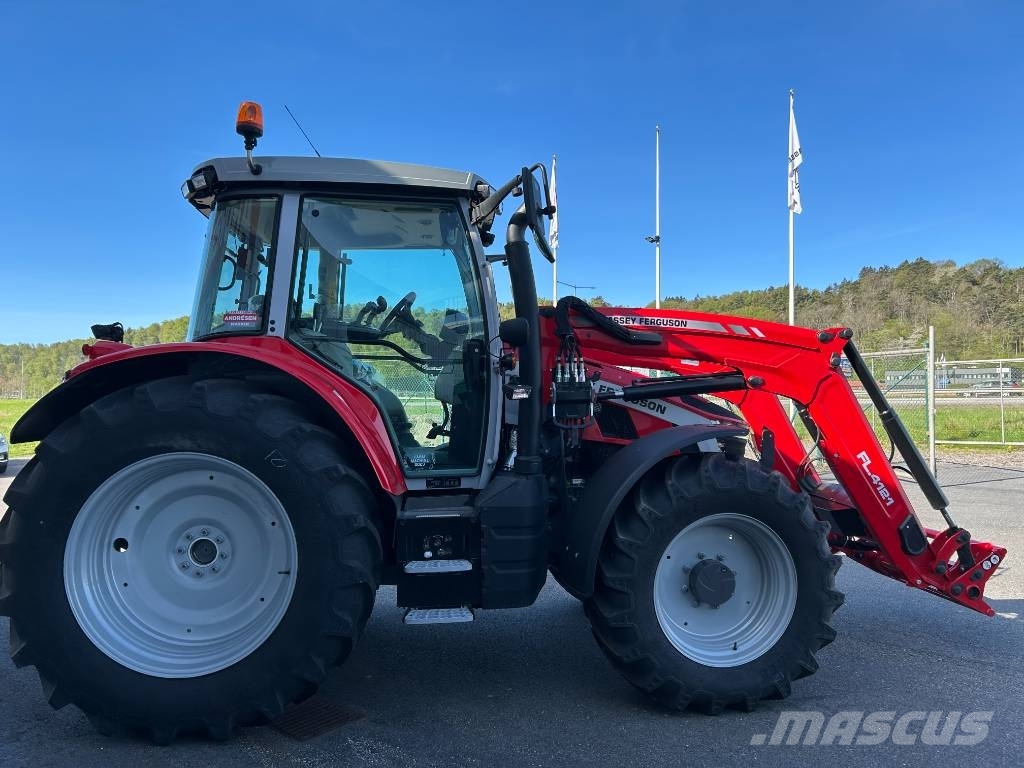 Massey Ferguson MF 5S.145 Dyna-6 EFFICIENT Traktorit