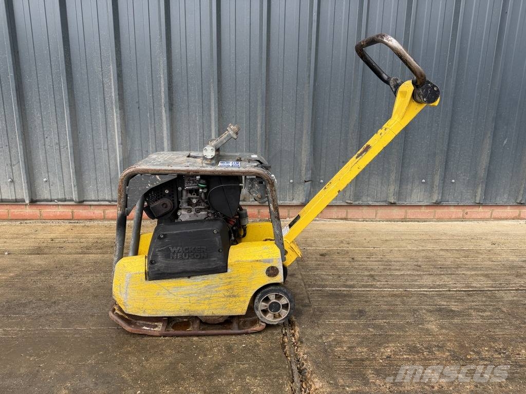 Wacker Neuson DPU 2540H Plate Compactor Vibrátorok